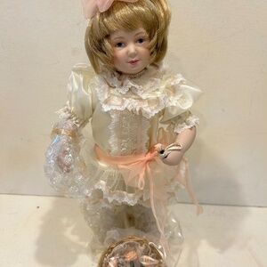 Vintage Franklin Heirloom Porcelain Doll in Box - Gibson Girl